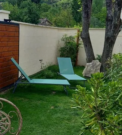 Alma Bella Bed & Breakfast Le Pegue